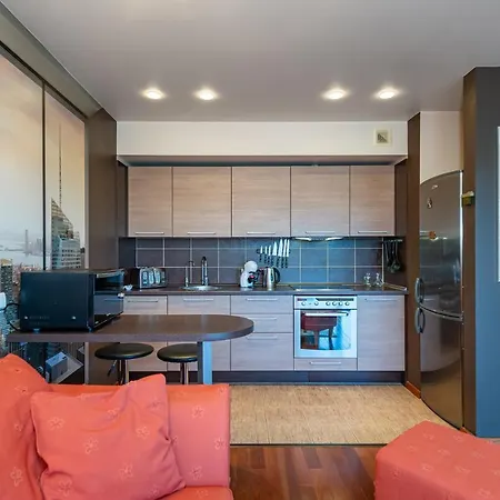 Panoramic Centre By Polo