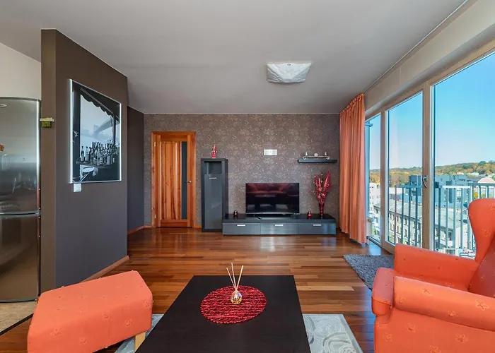 Panoramic Centre By Polo