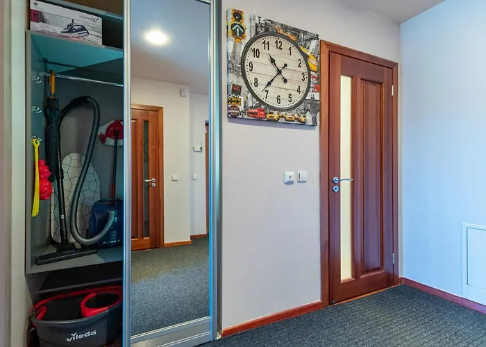 Panoramic Centre By Polo